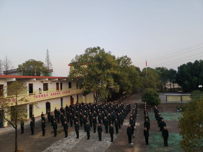 江西强望心理疏导基地学生训练